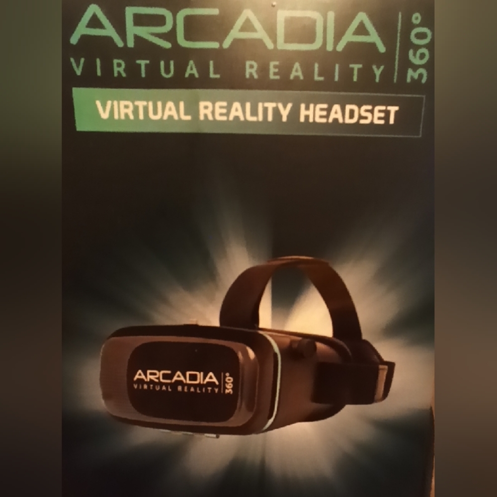 NEW ARCADIA VIRTUAL REALITY HEADSET - Picture 3 of 6
